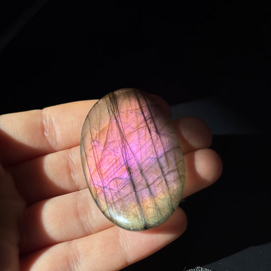Lila Labradorit Cabochon ~ 40B