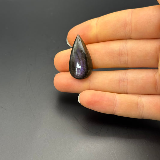 Lila Labradorit Cabochon ~ 10S