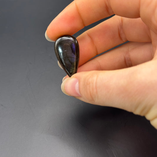 Lila Labradorit Cabochon ~ 10S