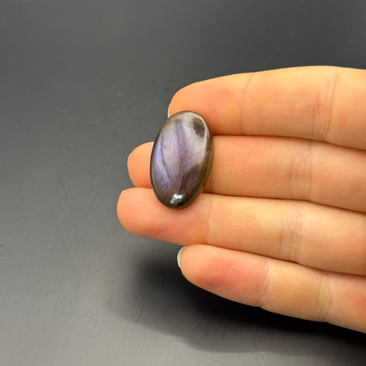 Lila Labradorit Cabochon ~ 10Z