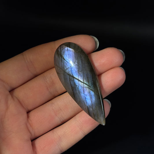 Lila Labradorit Cabochon ~ 29C