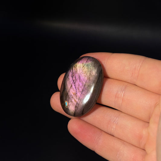 Lila Labradorit Cabochon ~ 29i