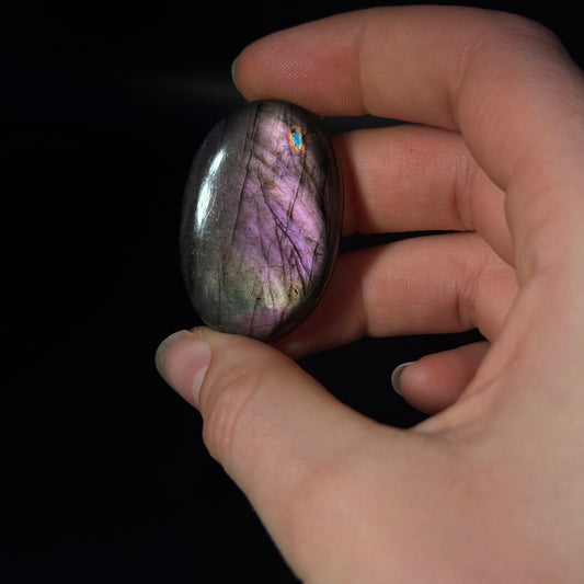 Lila Labradorit Cabochon ~ 29i