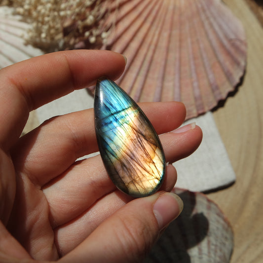 Labradorit Cabochon ~ 31Xj