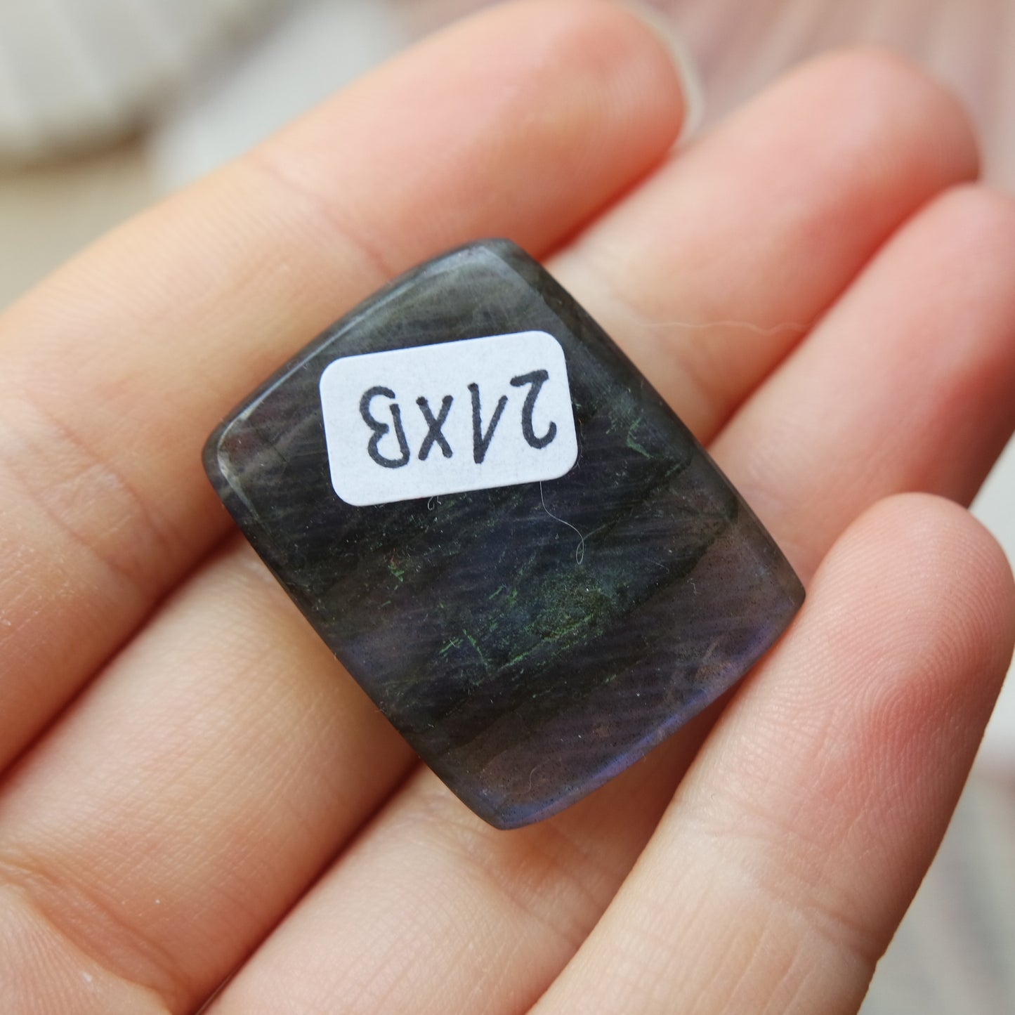 Lila Labradorit Cabochon ~ 21XB
