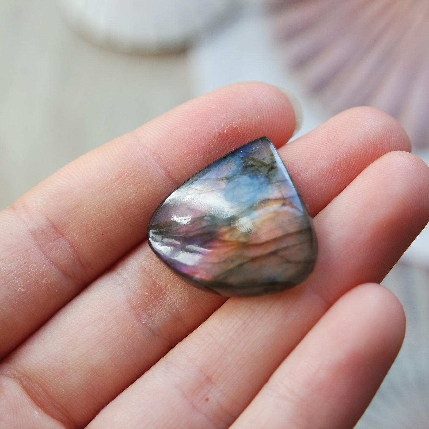 Lila Labradorit Cabochon ~ 14XB