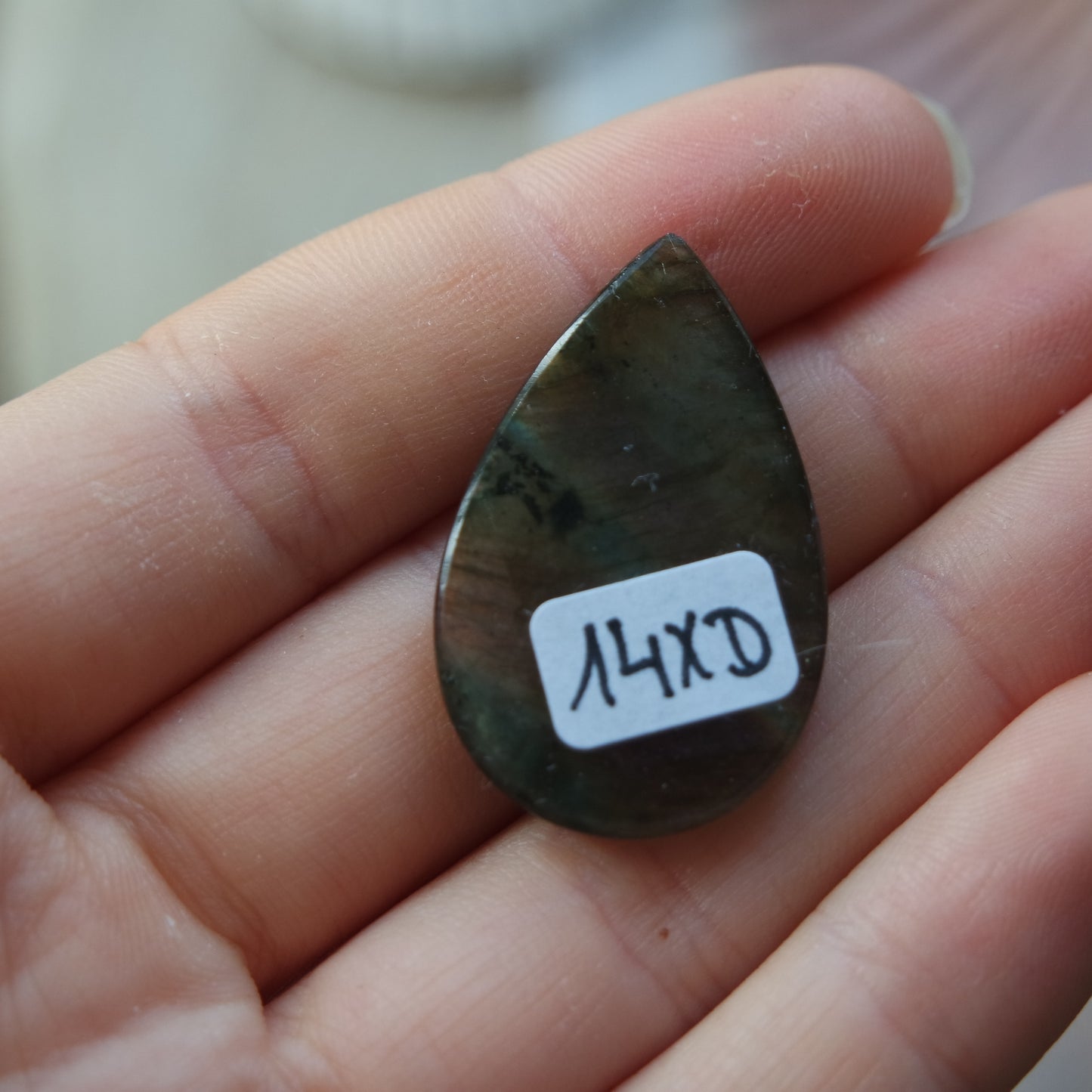 Lila Labradorit Cabochon ~ 14XD