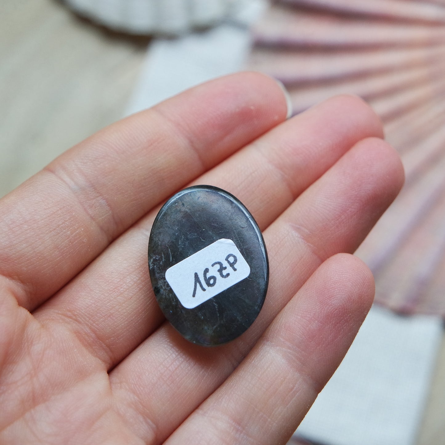 Lila Labradorit Cabochon ~ 16ZP