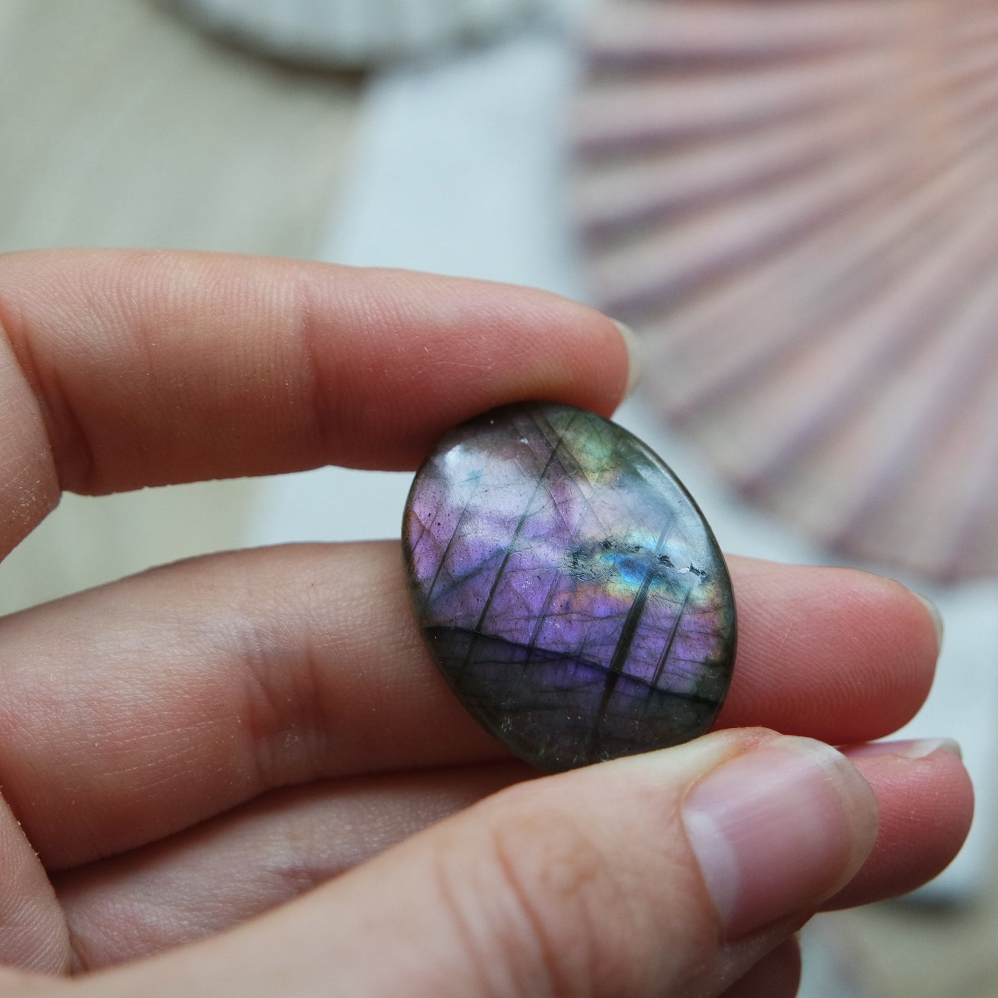 Lila Labradorit Cabochon ~ 16ZB