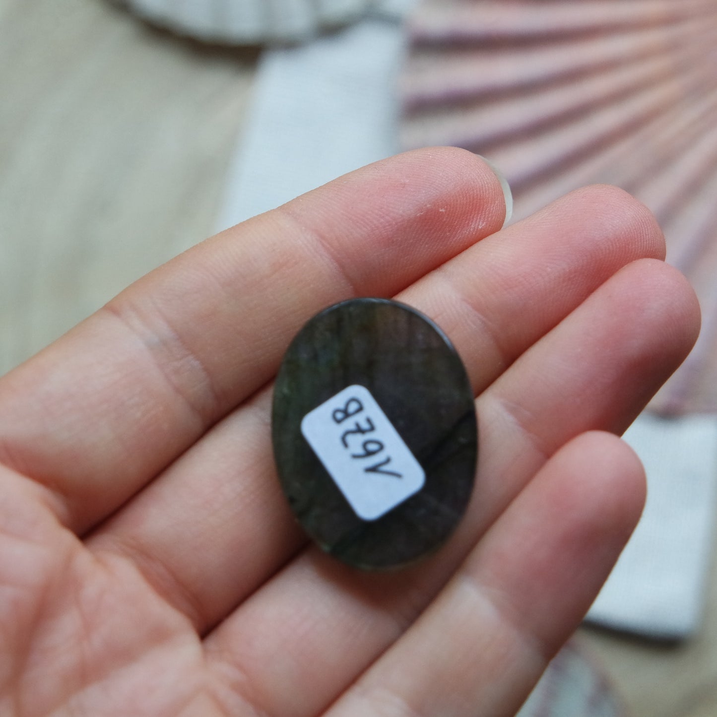 Lila Labradorit Cabochon ~ 16ZB