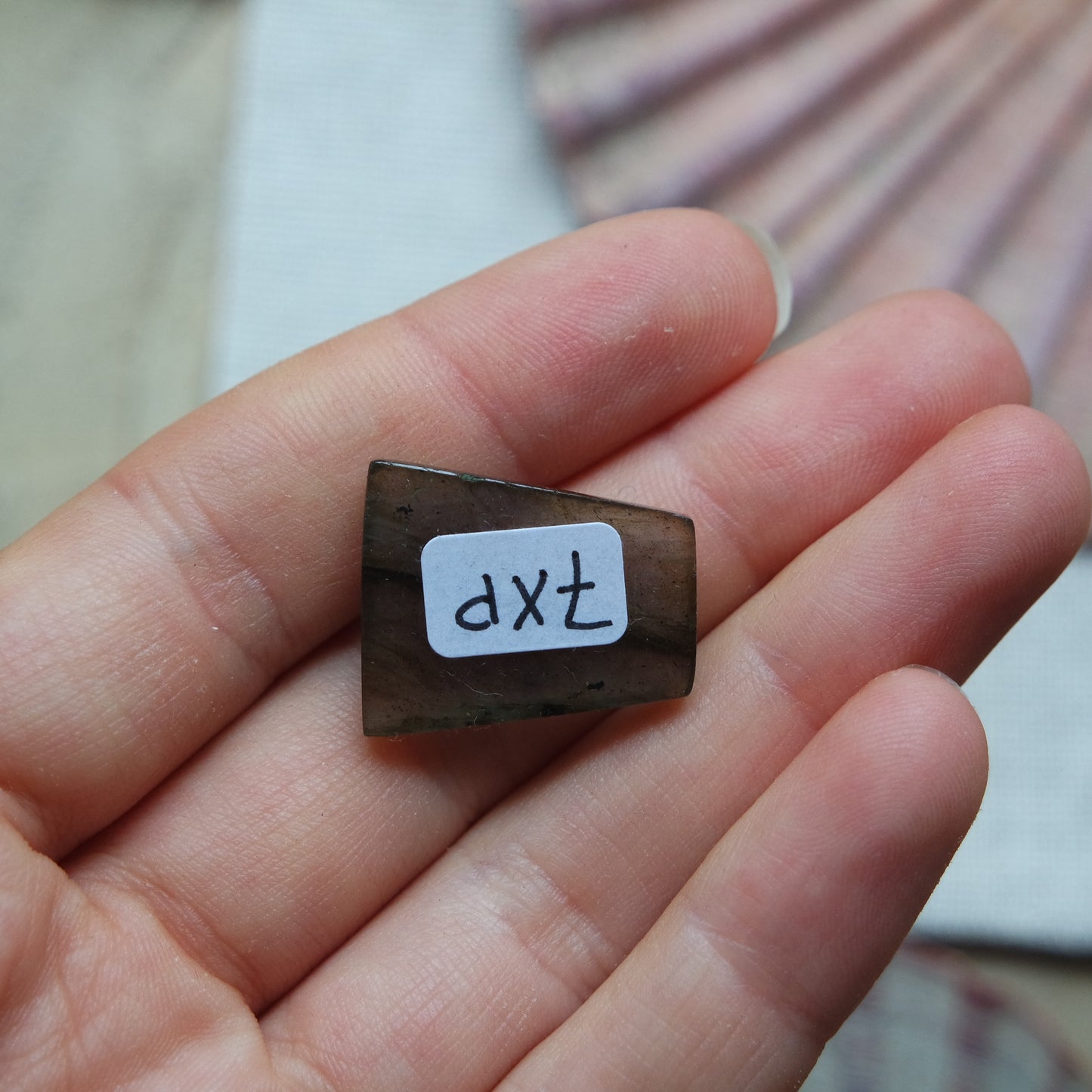 Lila Labradorit Cabochon ~ 7XP
