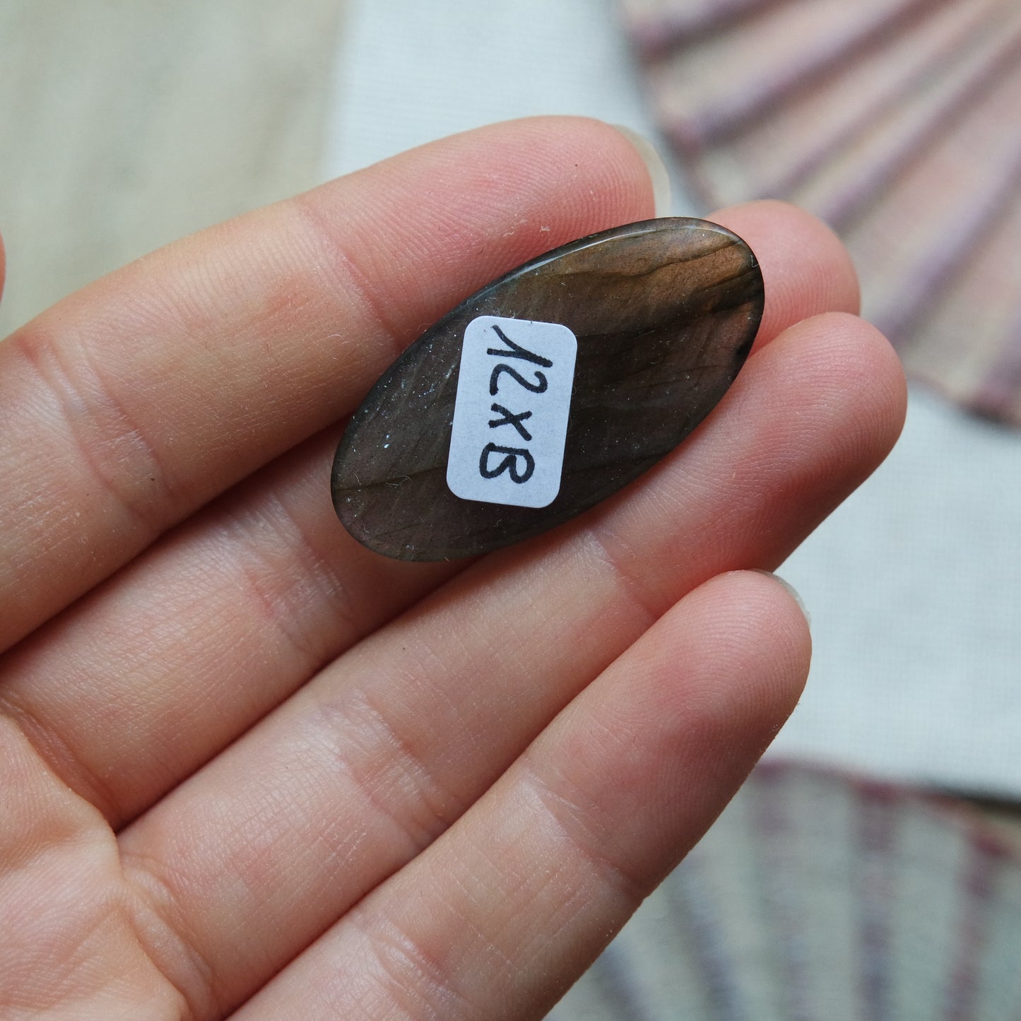 Lila Labradorit Cabochon ~ 12XB