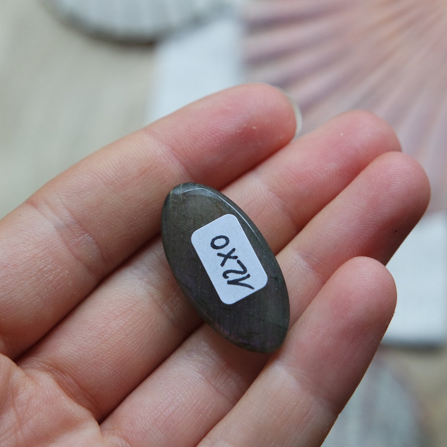 Lila Labradorit Cabochon ~ 12XO