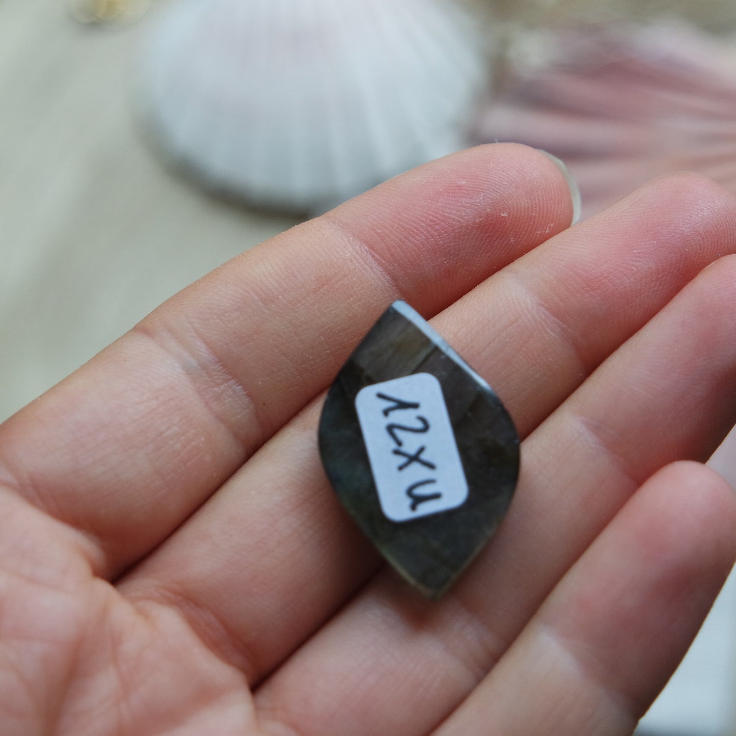 Lila Labradorit Cabochon ~ 12XU