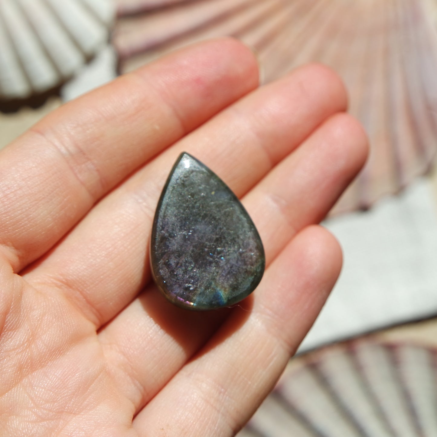 Lila Labradorit Cabochon ~ 21YB