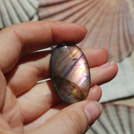 Lila Labradorit Cabochon BWARE ~ 24XM