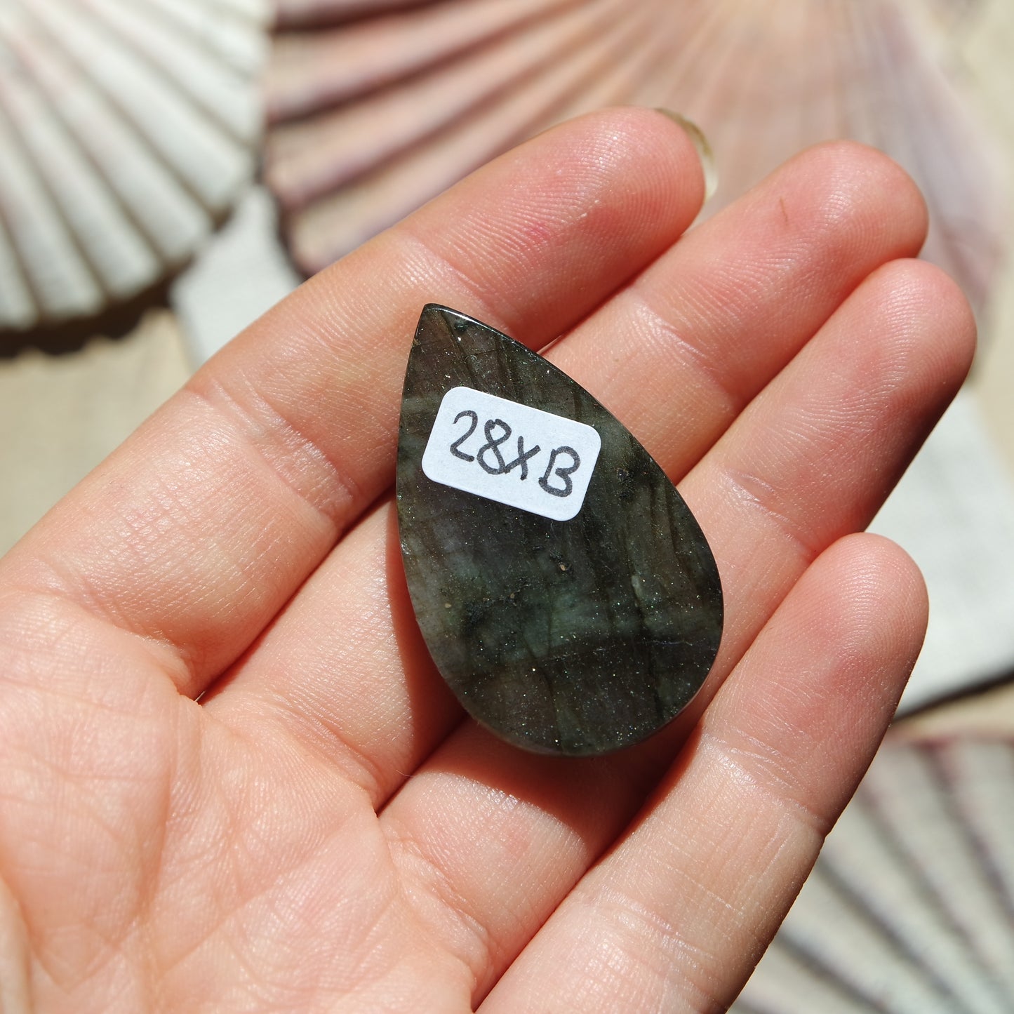 Lila Labradorit Cabochon ~ 28XB