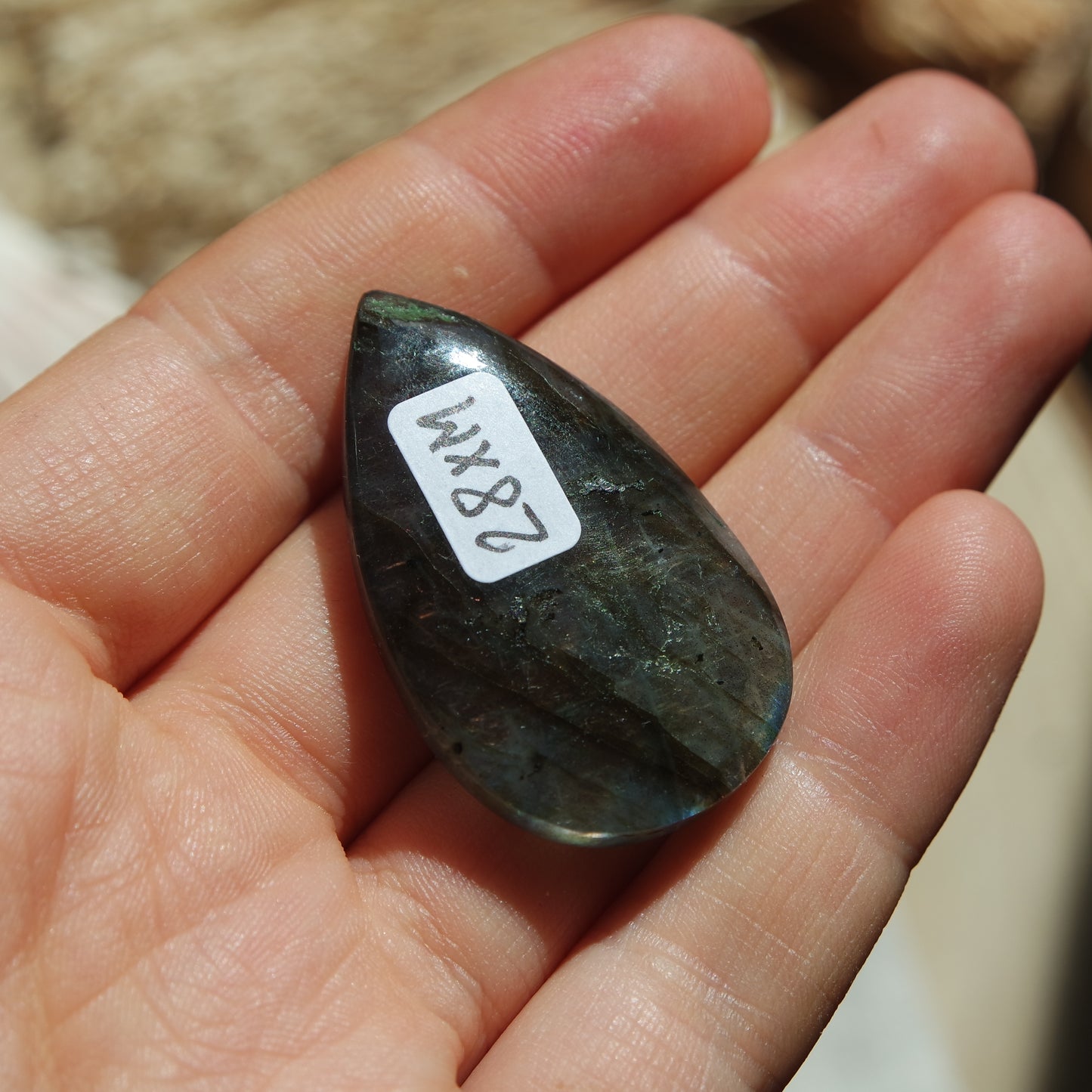 Lila Labradorit Cabochon ~ 28XM