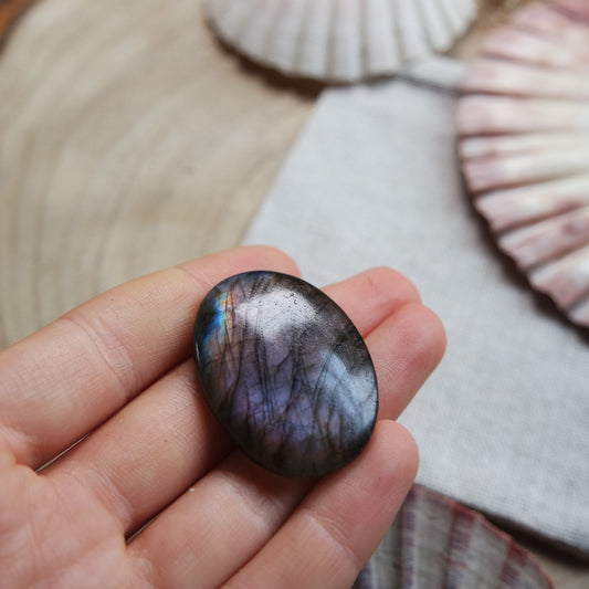 Labradorit Cabochon ~ 29YG