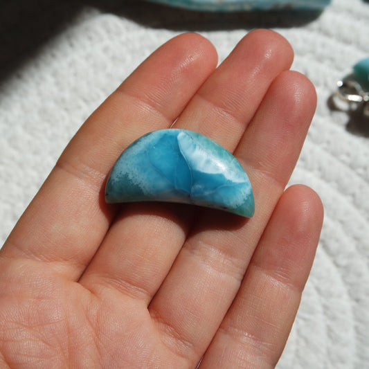 Larimar Mond ~ TR95