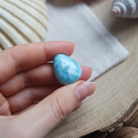 Larimar Cabochon ~ 85L