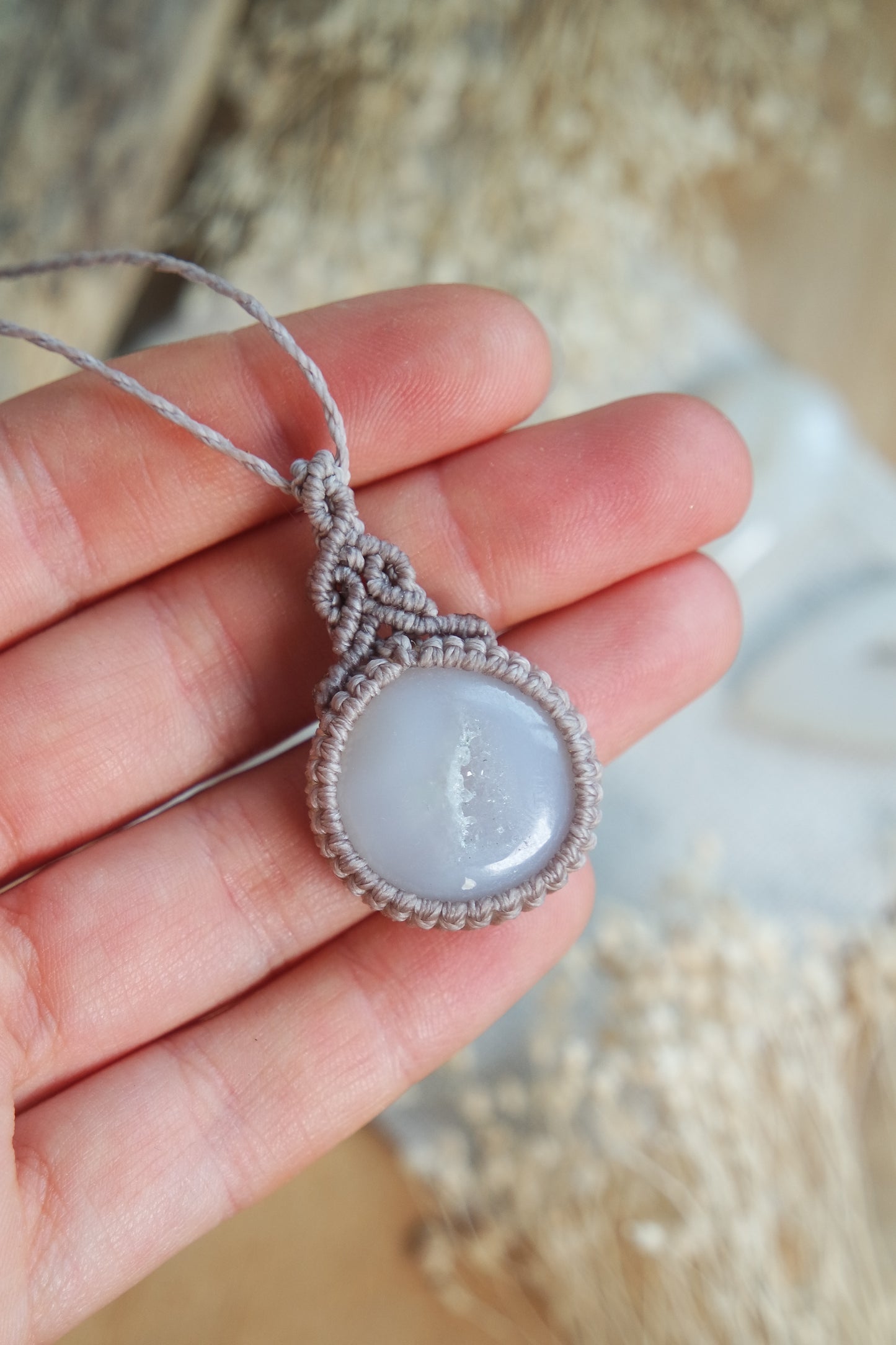 Achat Makramee Kette ~ Eis