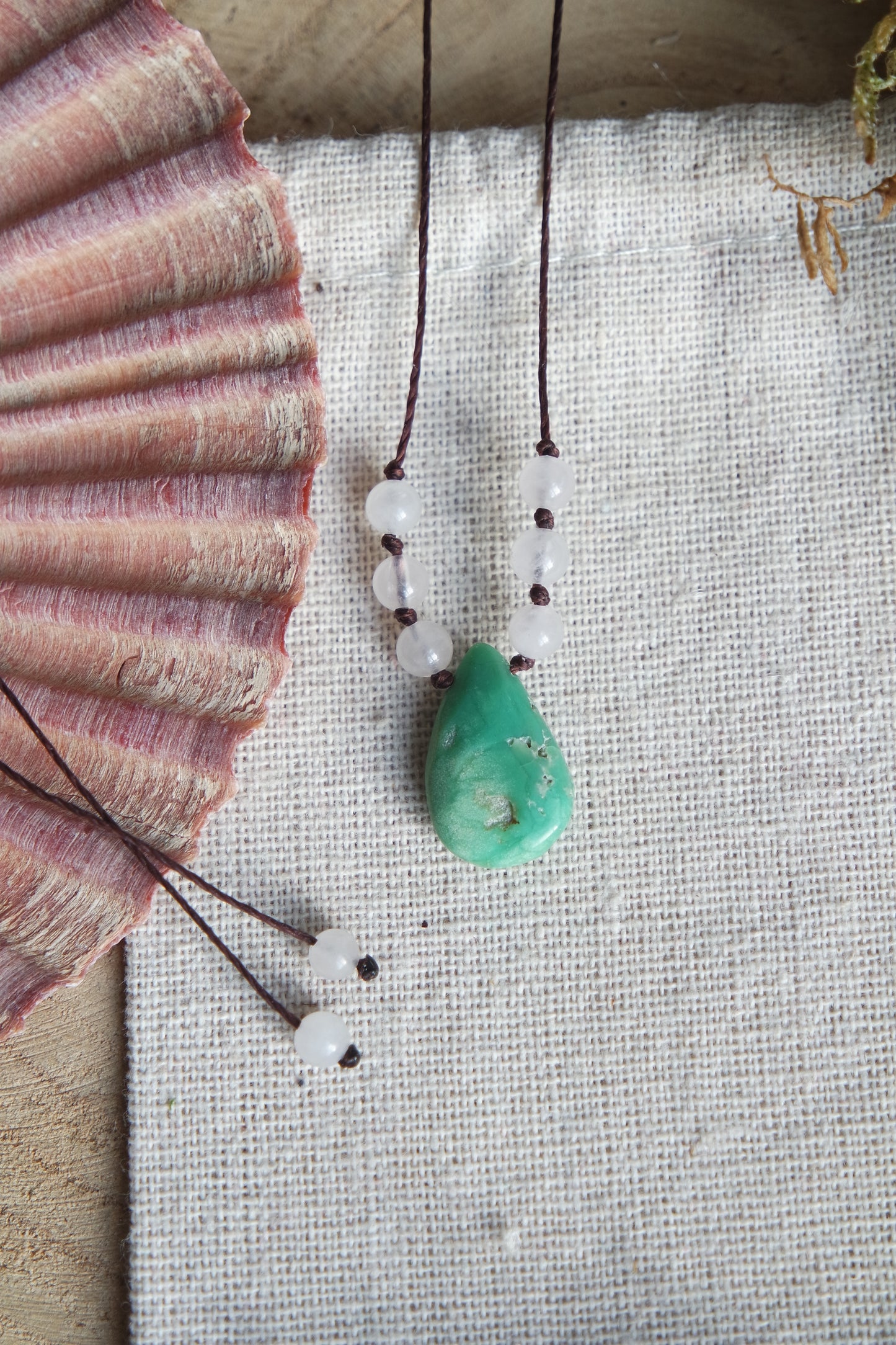 Chrysopras & Rosenquarz Makramee Kette ~ HERZKLANG