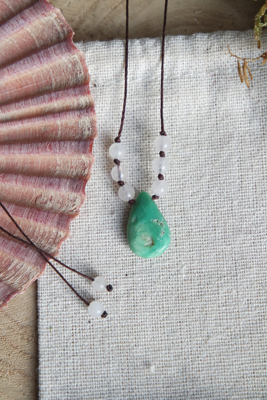 Chrysopras & Rosenquarz Makramee Kette ~ HERZKLANG
