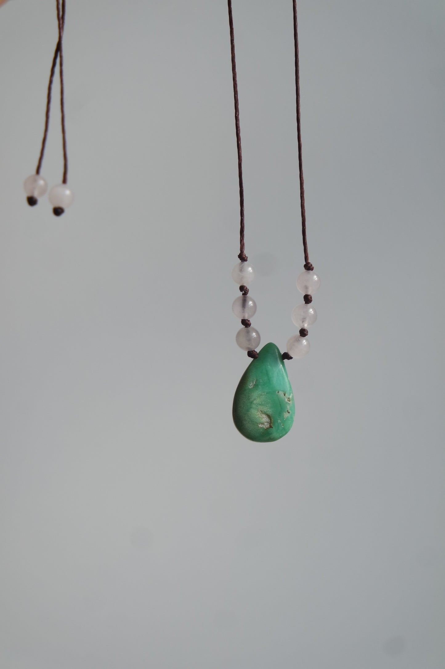 Chrysopras & Rosenquarz Makramee Kette ~ HERZKLANG