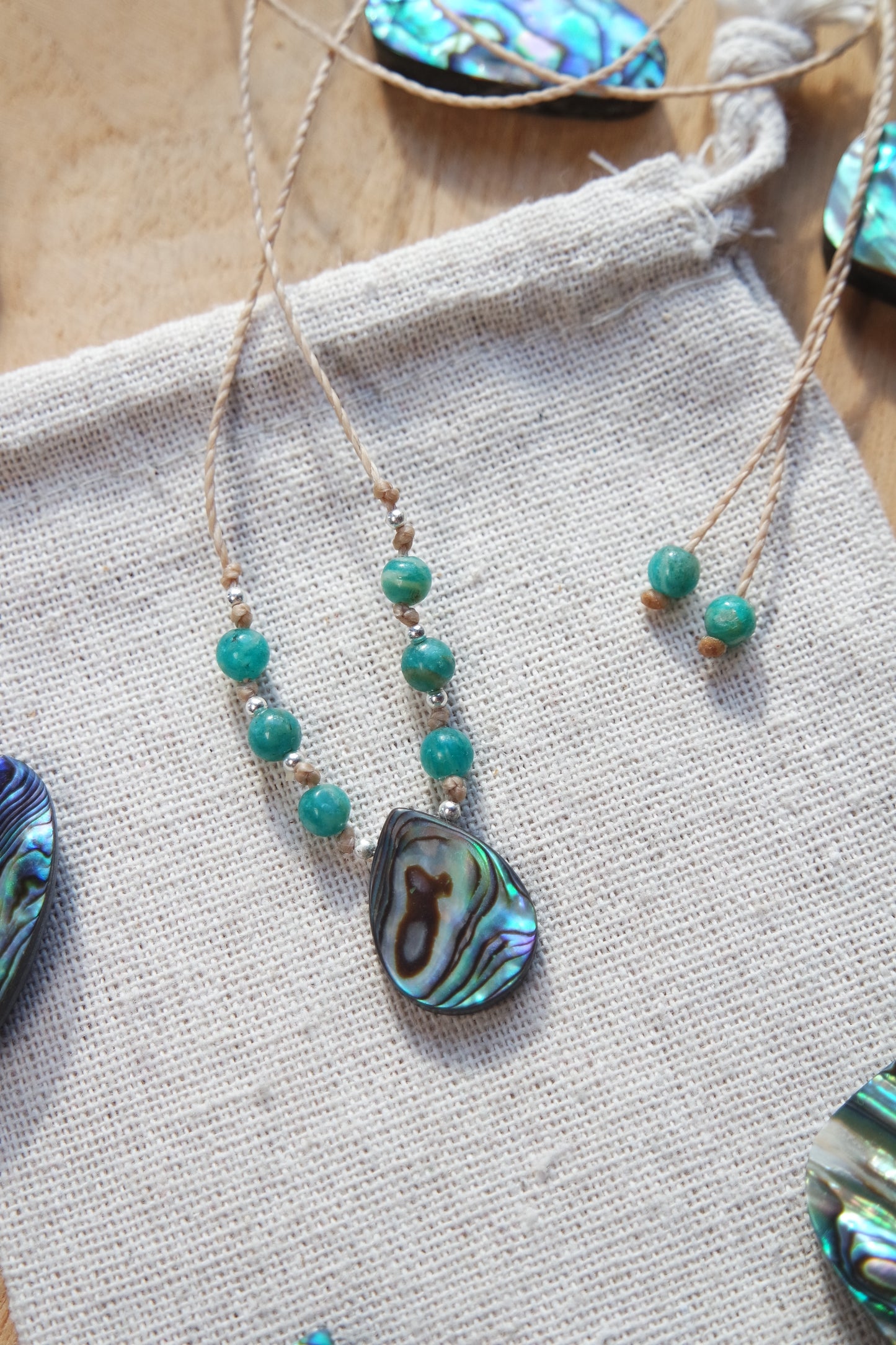 Abalone & Amazonit Makramee Kette