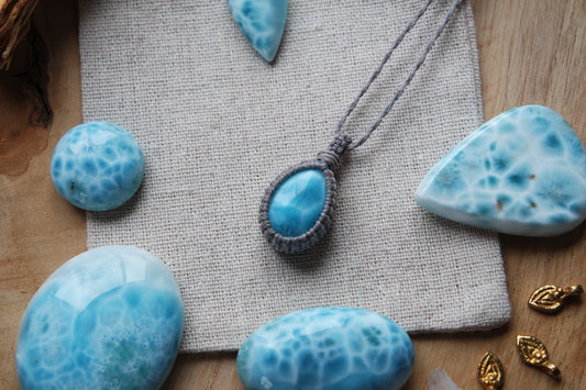 Larimar Makramee Kette ~ MEERESGEFLÜSTER