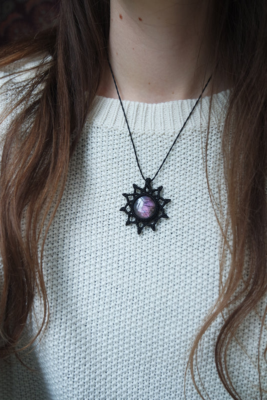 Labradorit Makramee Kette ~ Sonnenfunken