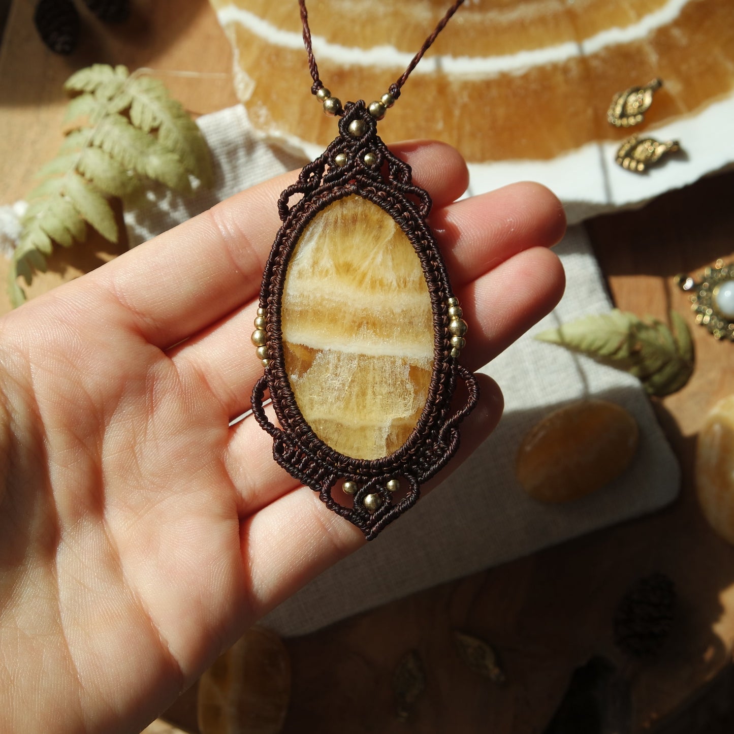 Große Honig Calcit Makramee Kette