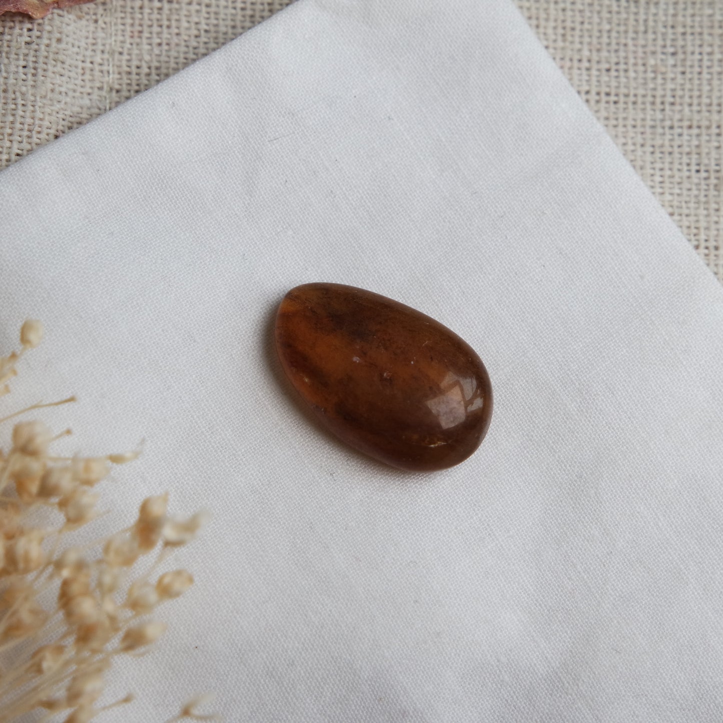 Bernstein Cabochon aus der Karibik ~ B12