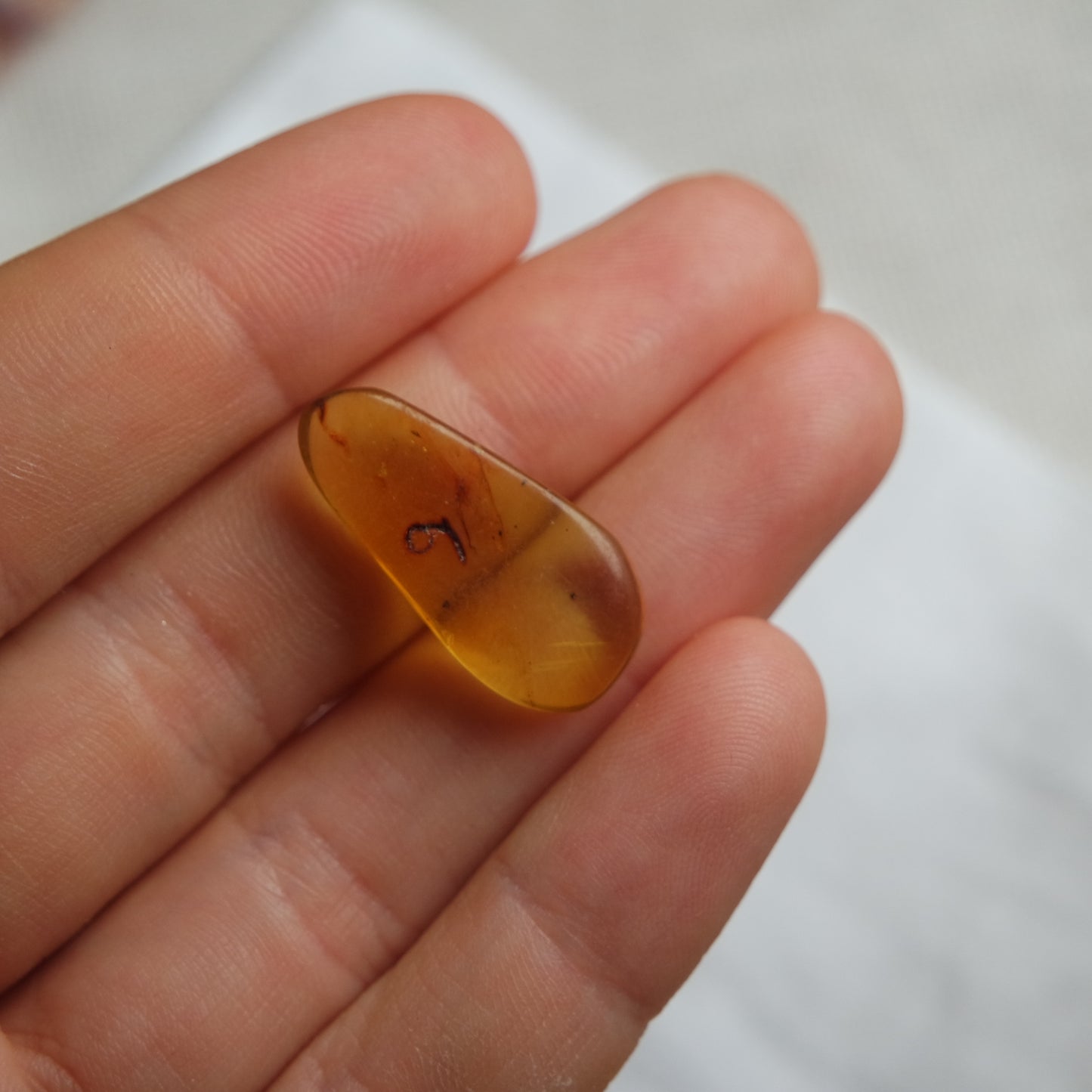 Bernstein Cabochon aus der Karibik ~ BB10