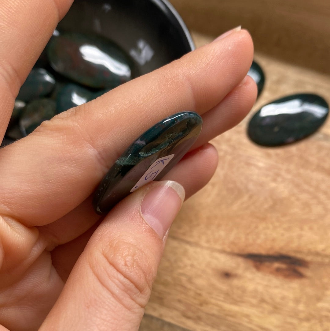 Heliotrop Cabochon ~ K5
