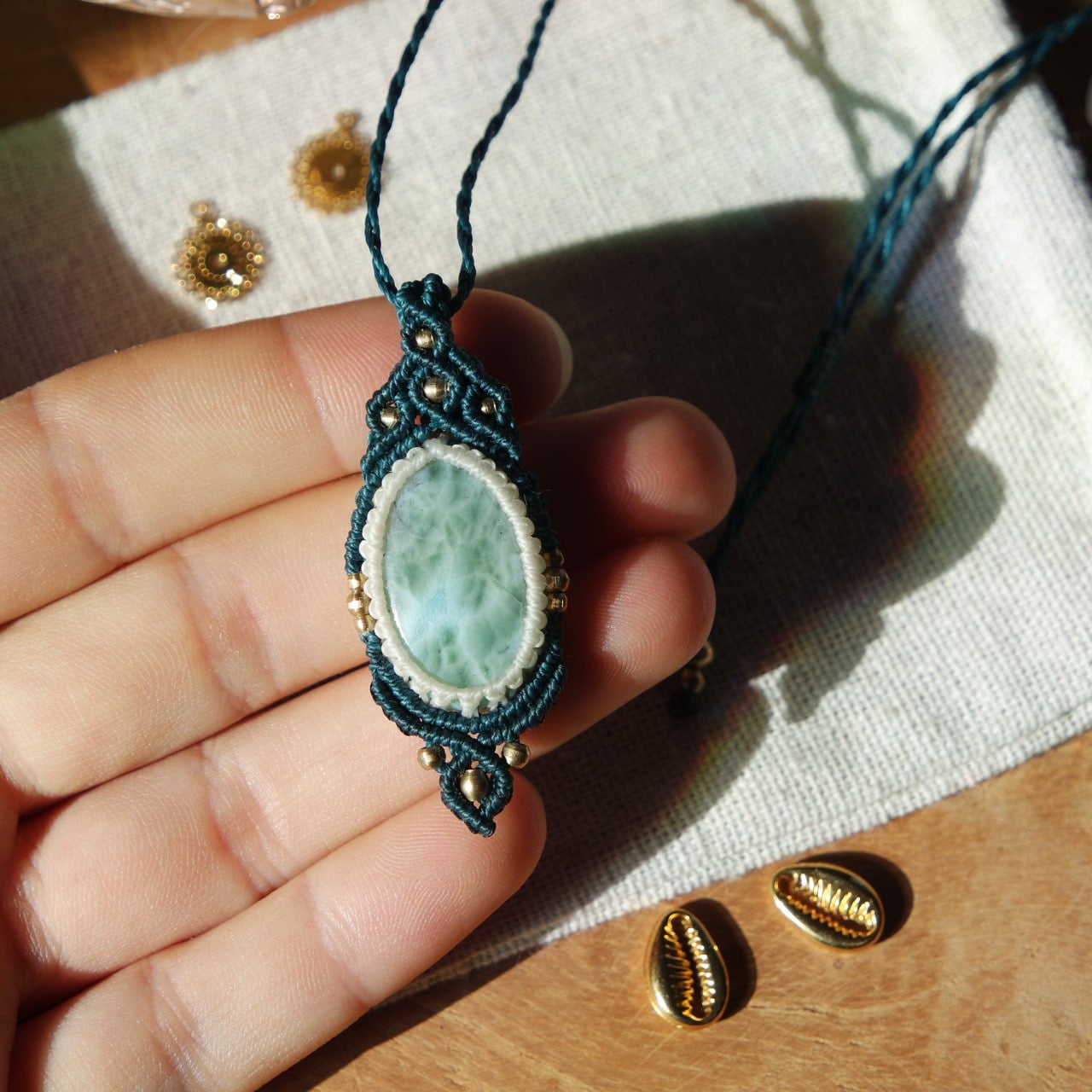 Larimar Makramee Kette blau