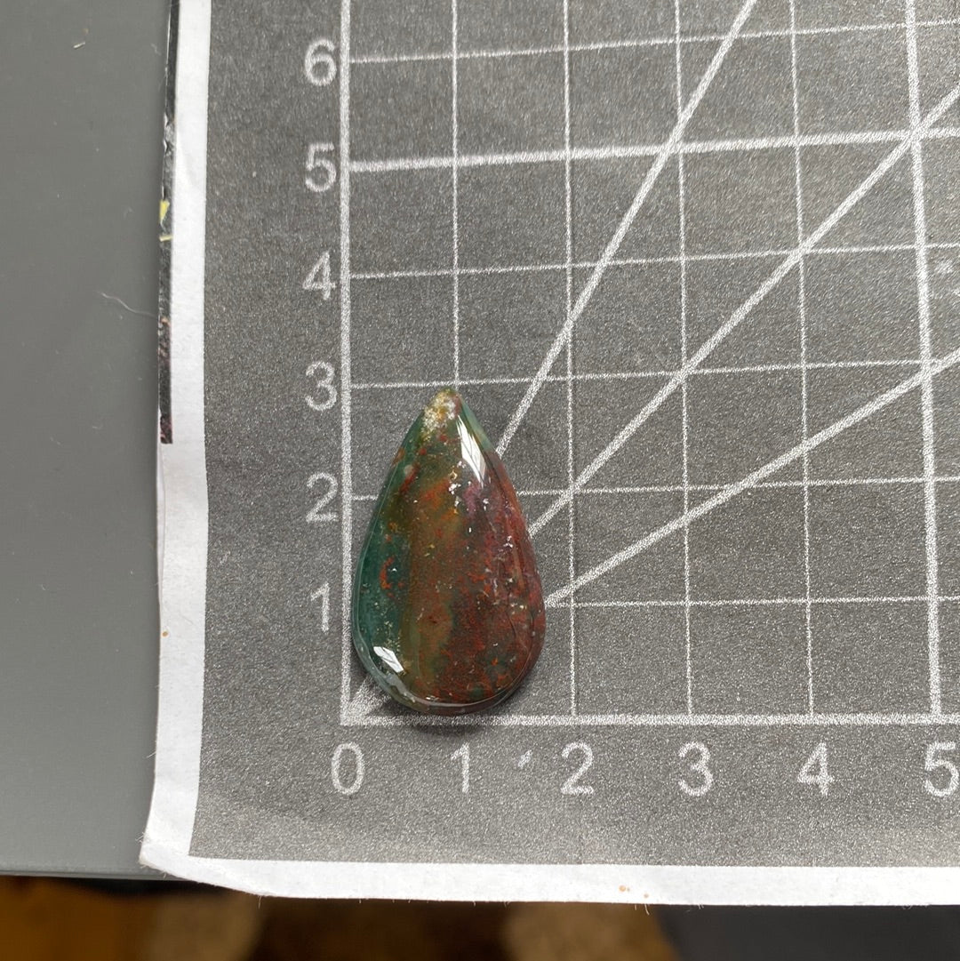 Heliotrop Cabochon ~ N3