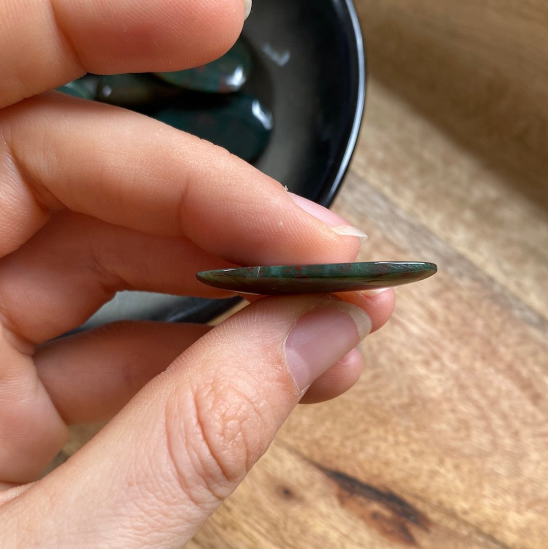 Heliotrop Cabochon ~ H3
