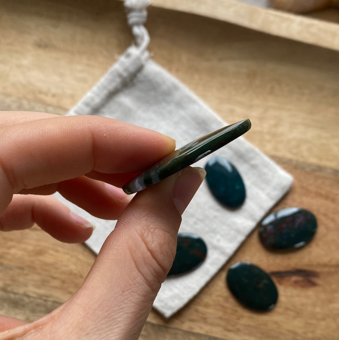 Heliotrop Cabochon ~ A5