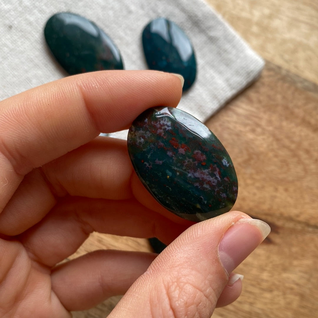 Heliotrop Cabochon ~ C4