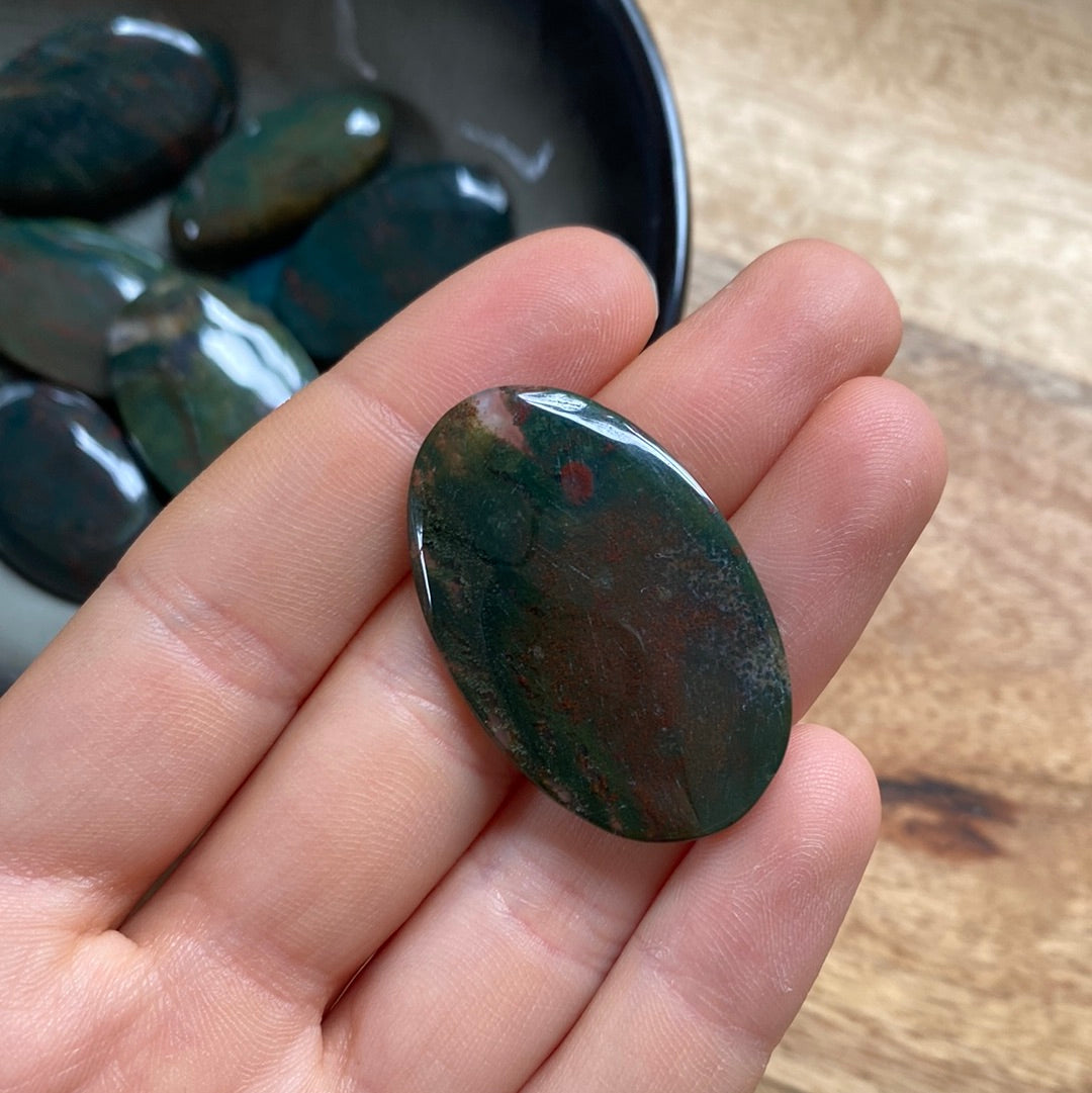 Heliotrop Cabochon ~ G5