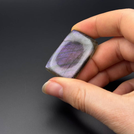 Lila Labradorit Cabochon ~ 34C