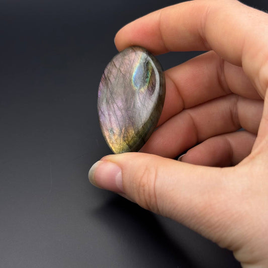 Lila Labradorit Cabochon ~ 34E