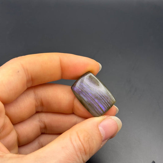 Lila Labradorit Cabochon ~ 14L