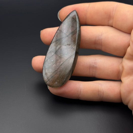 Lila Labradorit Cabochon ~ 34D