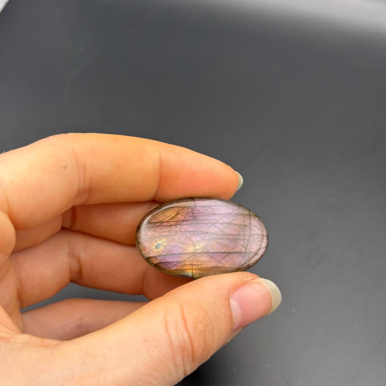 Lila Labradorit Cabochon ~ 14Z