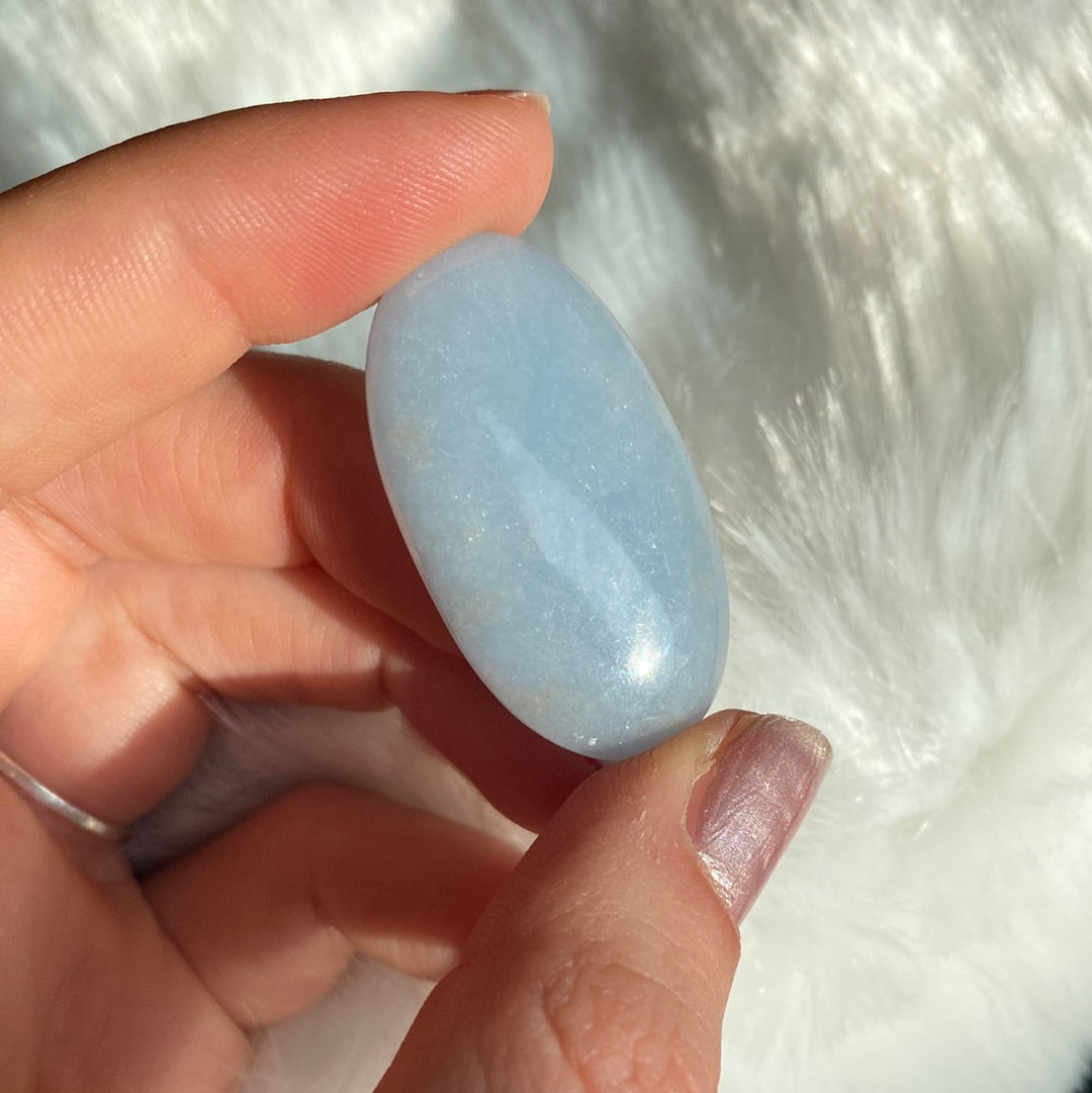 Angelit Cabochon ~009