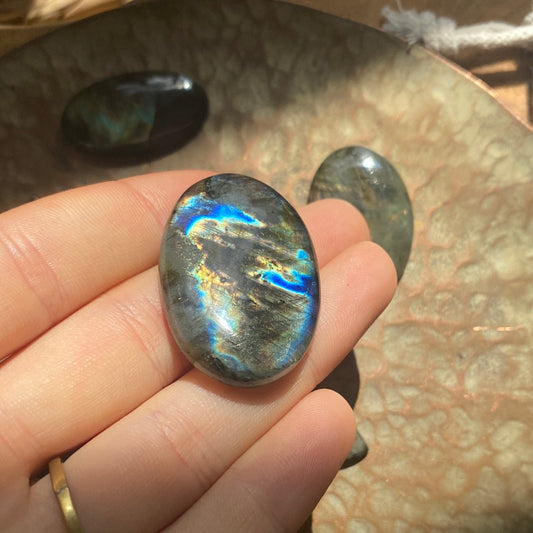 Spektrolit Labradorit Cabochon
