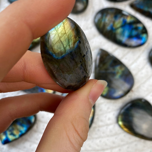 Labradorit Cabochon ~Z53